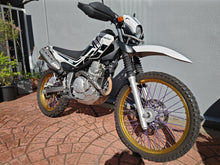 画像をギャラリービューアに読み込む, ヤマハ セロー250 中古車