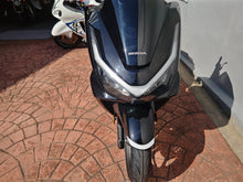 画像をギャラリービューアに読み込む, ホンダ PCX 新車