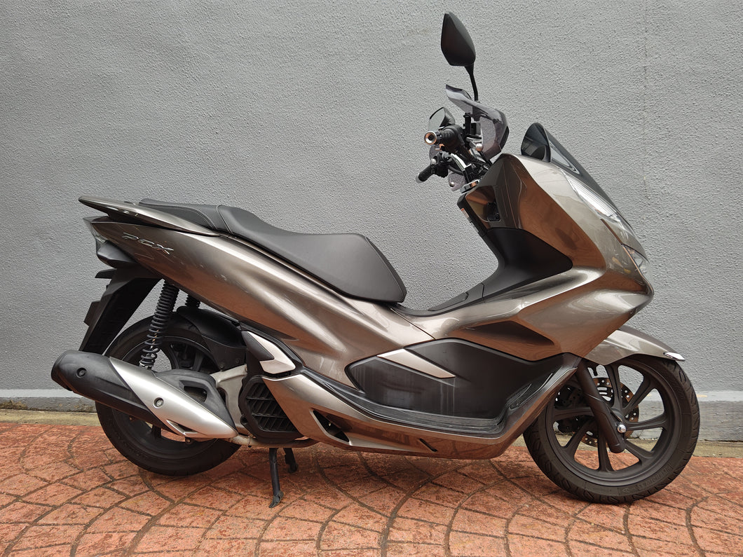 ホンダ　ＰＣＸ１２５　ＪＦ８１　中古車