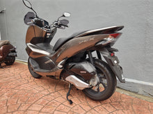 画像をギャラリービューアに読み込む, ホンダ　ＰＣＸ１２５　ＪＦ８１　中古車
