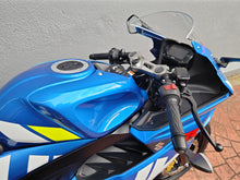 画像をギャラリービューアに読み込む, スズキ　ＧＳＸ－Ｒ１２５　中古車
