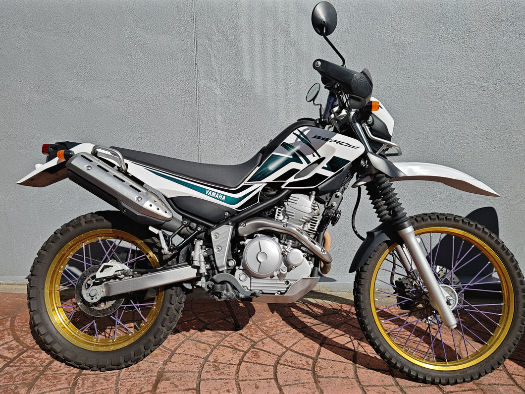 ヤマハ　セロー２５０　中古車