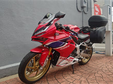 画像をギャラリービューアに読み込む, ホンダ　CBR250RR　中古
