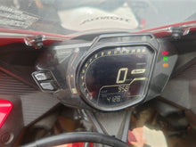 画像をギャラリービューアに読み込む, ホンダ　CBR250RR　中古

