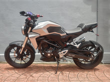 画像をギャラリービューアに読み込む, ホンダ　ＣＢ２５０Ｒ　中古
