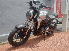 画像をギャラリービューアに読み込む, ホンダ　ＣＢ２５０Ｒ　中古
