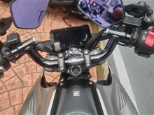 画像をギャラリービューアに読み込む, ホンダ　ＣＢ２５０Ｒ　中古

