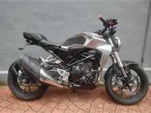 画像をギャラリービューアに読み込む, ホンダ　ＣＢ２５０Ｒ　中古
