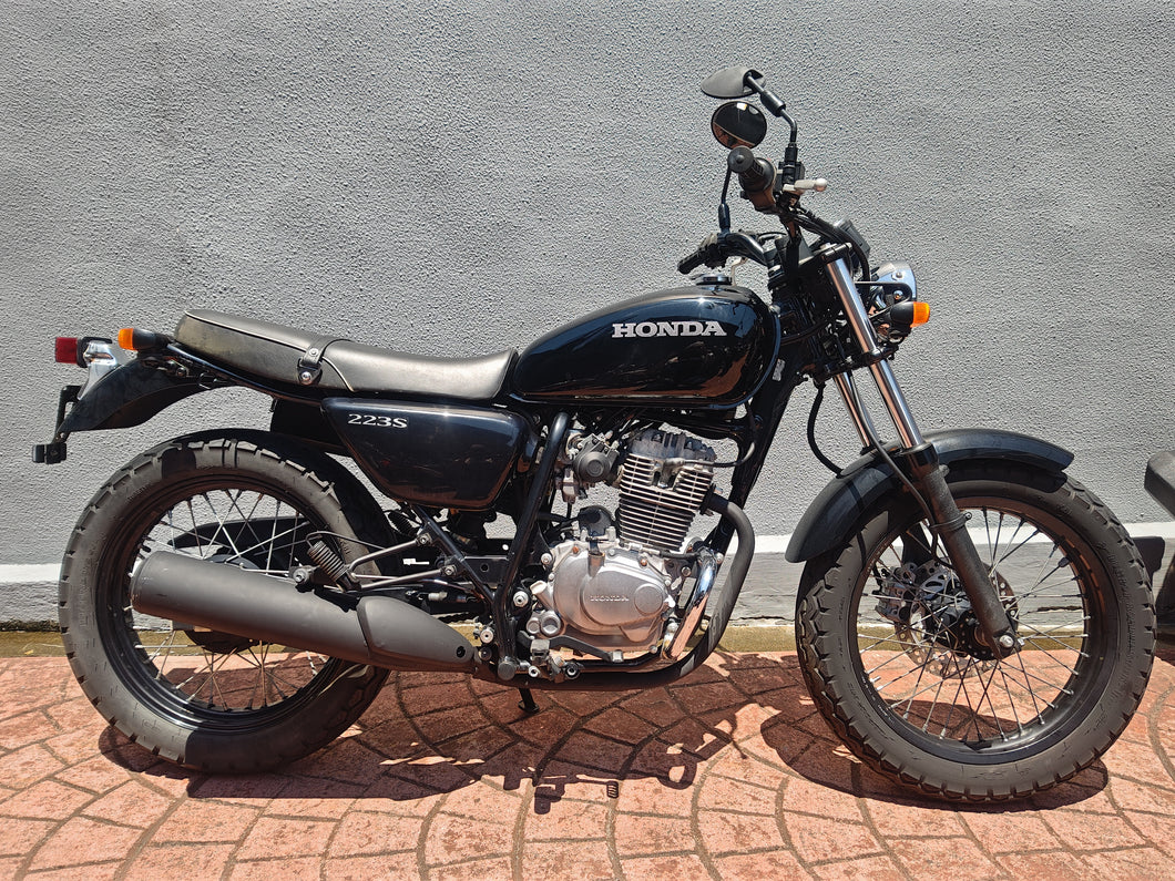 ホンダ　ＣＢ２２３Ｓ　中古