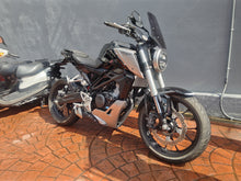 画像をギャラリービューアに読み込む, ホンダ　ＣＢ１２５Ｒ　中古
