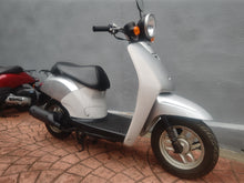 画像をギャラリービューアに読み込む, ホンダ　Today　中古車
