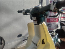 画像をギャラリービューアに読み込む, ホンダ　スーパーカブ９０DX　中古
