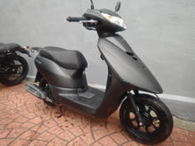 画像をギャラリービューアに読み込む, ヤマハ　ＪＯＧデラックス　中古
