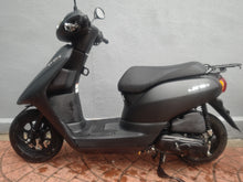 画像をギャラリービューアに読み込む, ヤマハ　ＪＯＧデラックス　中古
