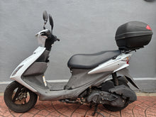 画像をギャラリービューアに読み込む, スズキ　アドレスＶ１２５Ｓ　中古車
