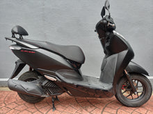 画像をギャラリービューアに読み込む, ホンダ　リード１２５　中古車
