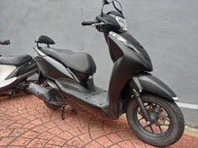 画像をギャラリービューアに読み込む, ホンダ　リード１２５　中古車
