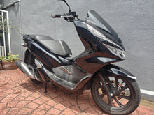 画像をギャラリービューアに読み込む, ホンダ　ＰＣＸ１２５　中古車
