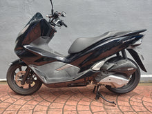 画像をギャラリービューアに読み込む, ホンダ　ＰＣＸ１２５　中古車
