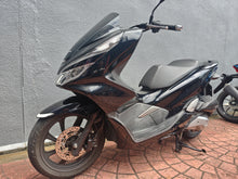 画像をギャラリービューアに読み込む, ホンダ　ＰＣＸ１２５　中古車
