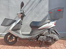 画像をギャラリービューアに読み込む, スズキ　アドレスＶ１２５Ｓ　中古車
