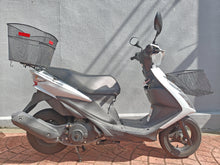 画像をギャラリービューアに読み込む, スズキ　アドレスＶ１２５Ｓ　中古車
